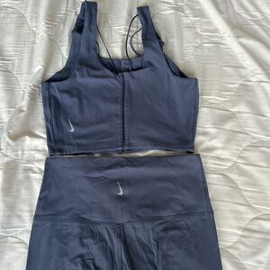 Nike blue/purple workout set